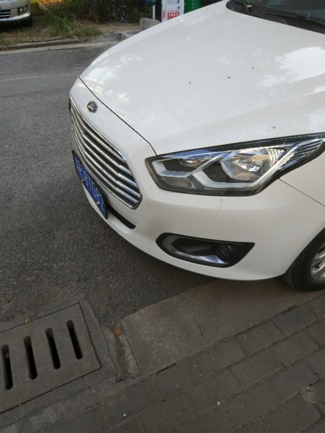 福睿斯-看看有没有这么漂亮的车。