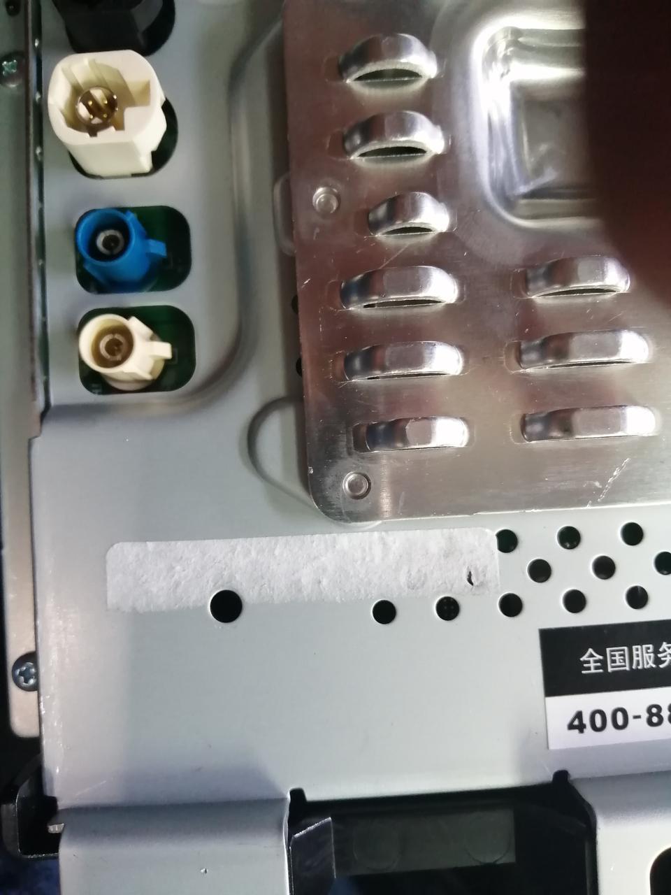 哈弗h6 coupe-19款H6酷派，才2147公里，倒车影像和主机坏了，去4S店拆开检查发现有动过的痕迹，卡扣有被换过一个，主机标签有被撕掉，我去看了下发动机舱螺丝一看吓一跳，基本上都有动过痕迹，2今年1月份30号。买的照片发不了太多百分之九十螺丝都动过，请问广大车友怎么去维权，谢谢