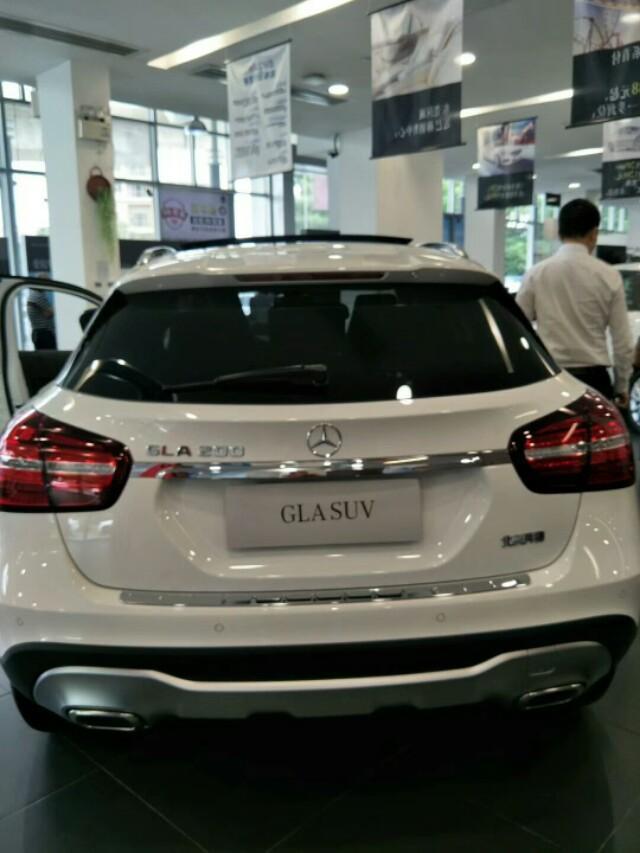 奔驰gla-大家看看这是什么车 老妈去看车了，大家觉得这个怎么样……十月一号提 几十万
