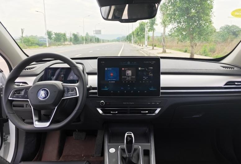 2018款的1.5T自动锋尚型，还可以入手嘛？四S店没车，其他车行说可以搞到。这个靠谱嘛？考虑了秦Pro手动挡和这个自动挡价格差不多。另外还想加个天窗。?️