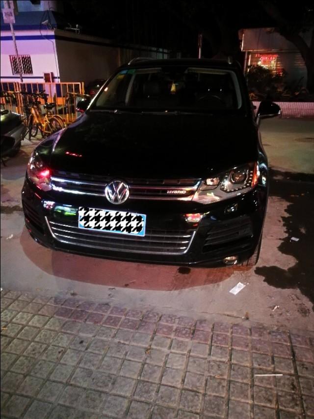 途锐3.2L 油电混合进口车。行使了3w多英里，停驶了1年多。这么多问题？昨天刚去做的机油养护。一直加的98，后来被别人借去加了几次92。
