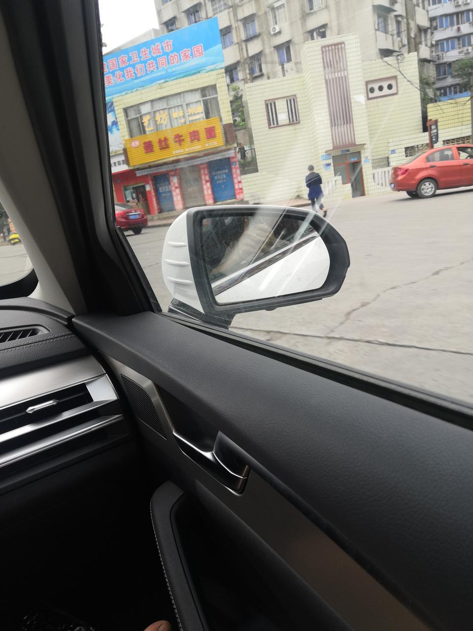秦pro-秦后视镜折叠开关在那…我这个难道是手动折叠的么！