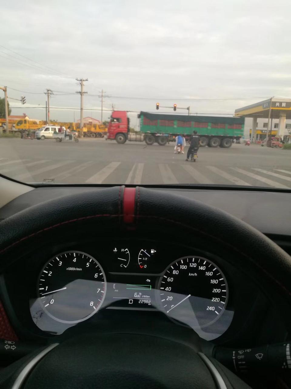 蓝鸟-帮忙看一下这是什么车