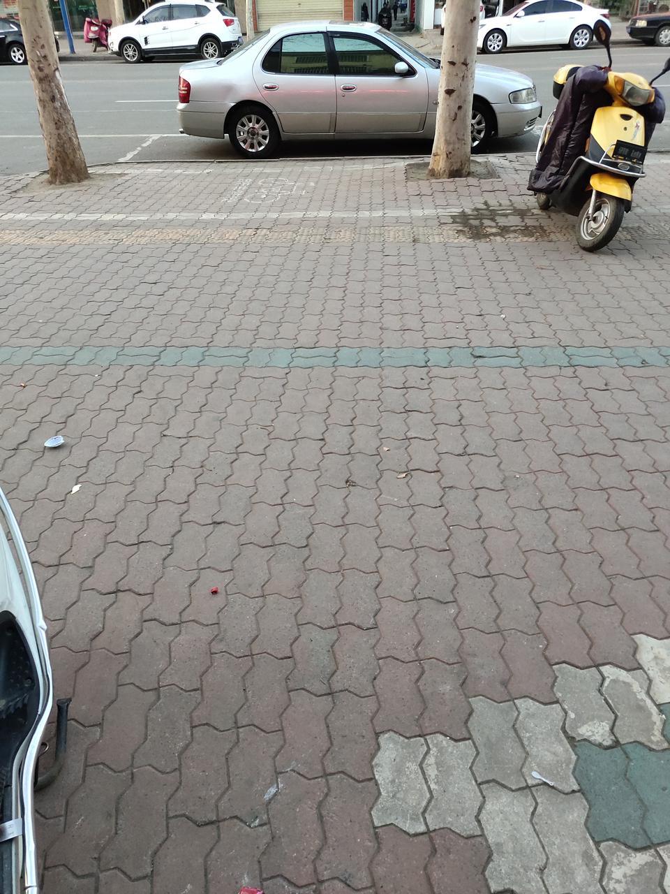 老款蓝鸟抬过变速箱，只动了一下变矩器之后就没有4档了，这是什么情况？