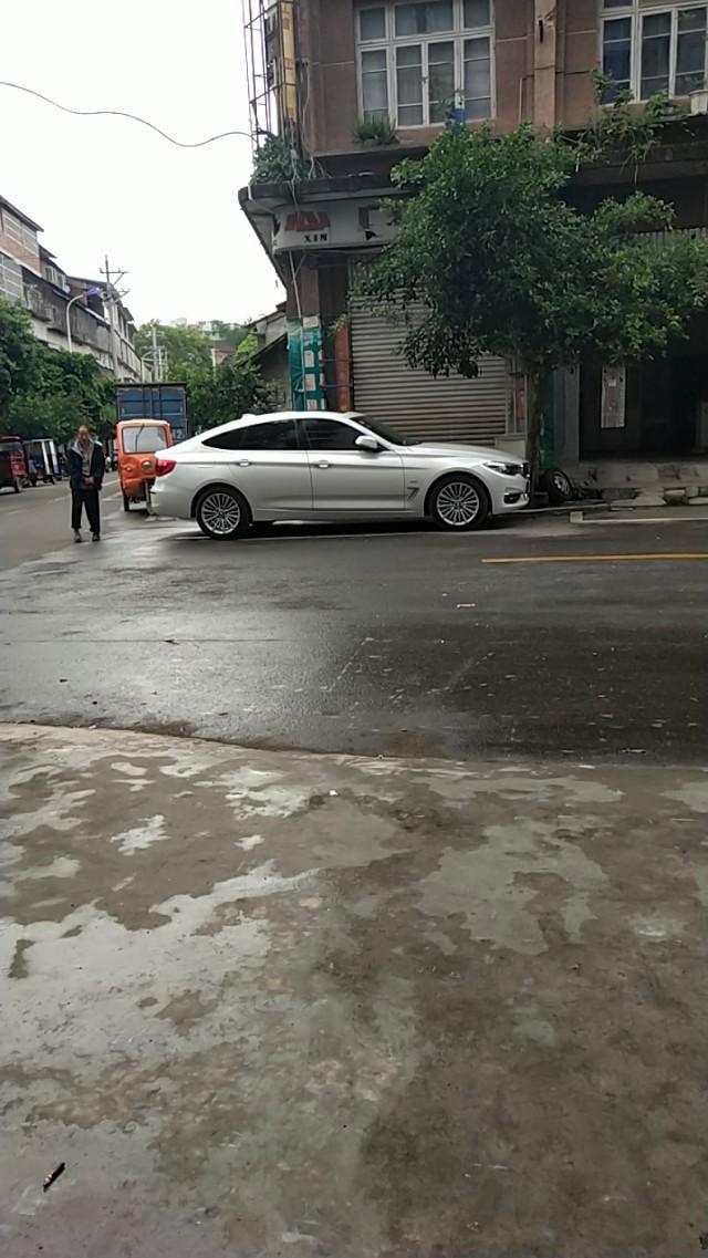 寶馬3系gt大家看看這是這是什麼車行