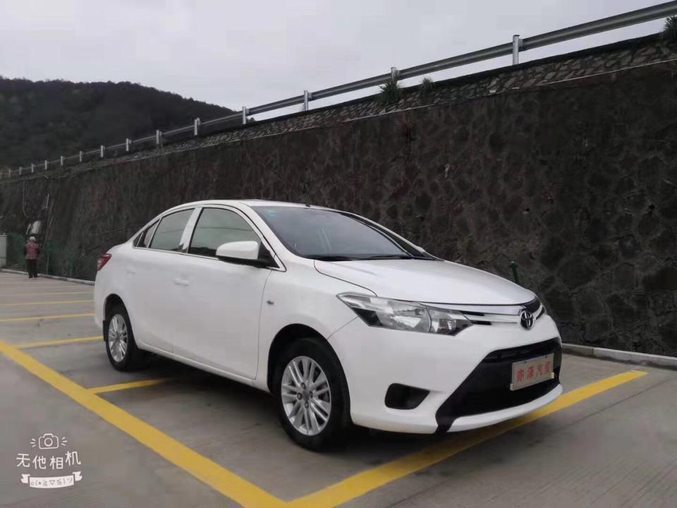 兄弟们有没有谁知道威驰2014款1.5L自动智瑧版原车能不能遥控开启后备箱呢？我的怎么不行呢？