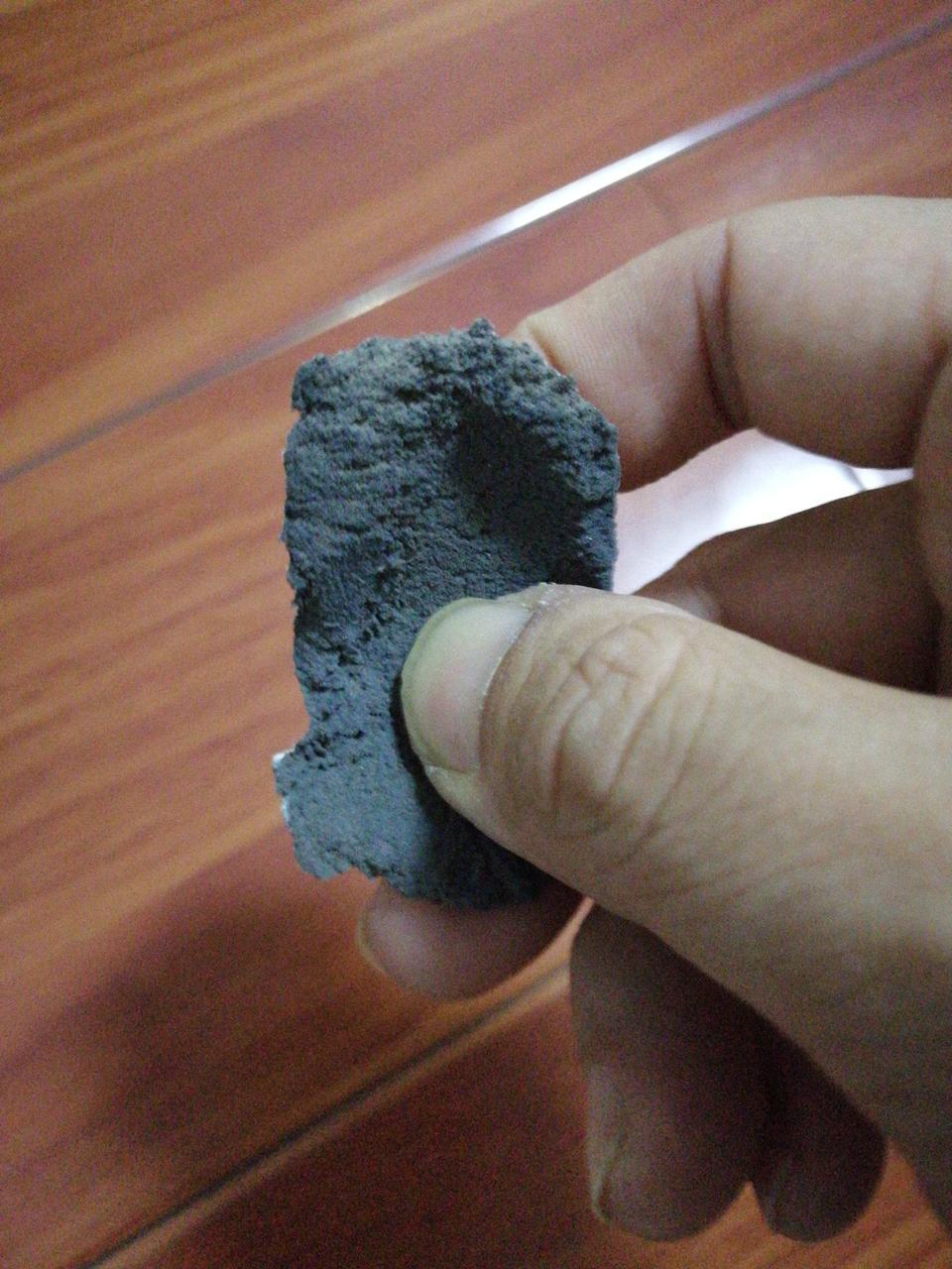 威驰-这是什么东西?有知道的吗？橡胶类松软的。在我左侧轮胎挡泥板里侧