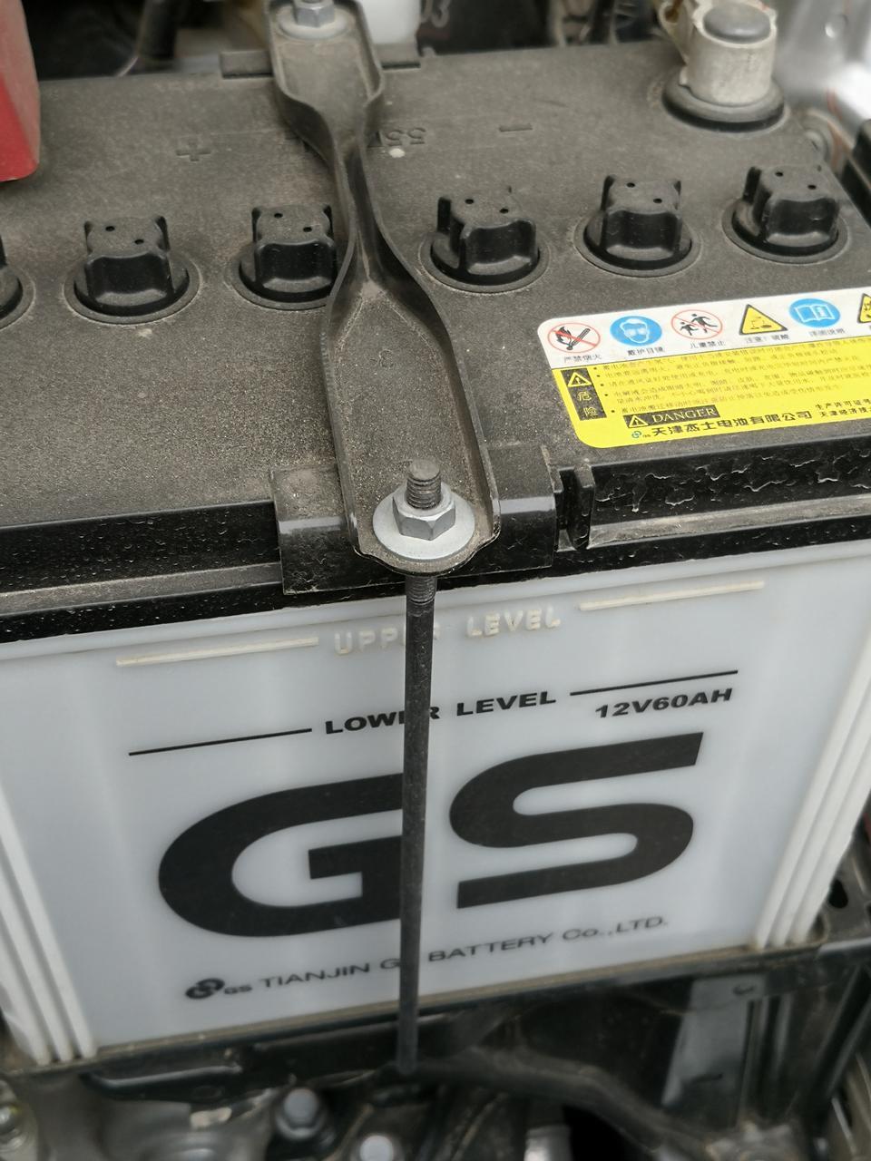 威驰车蓄电池行驶多少公里更换？