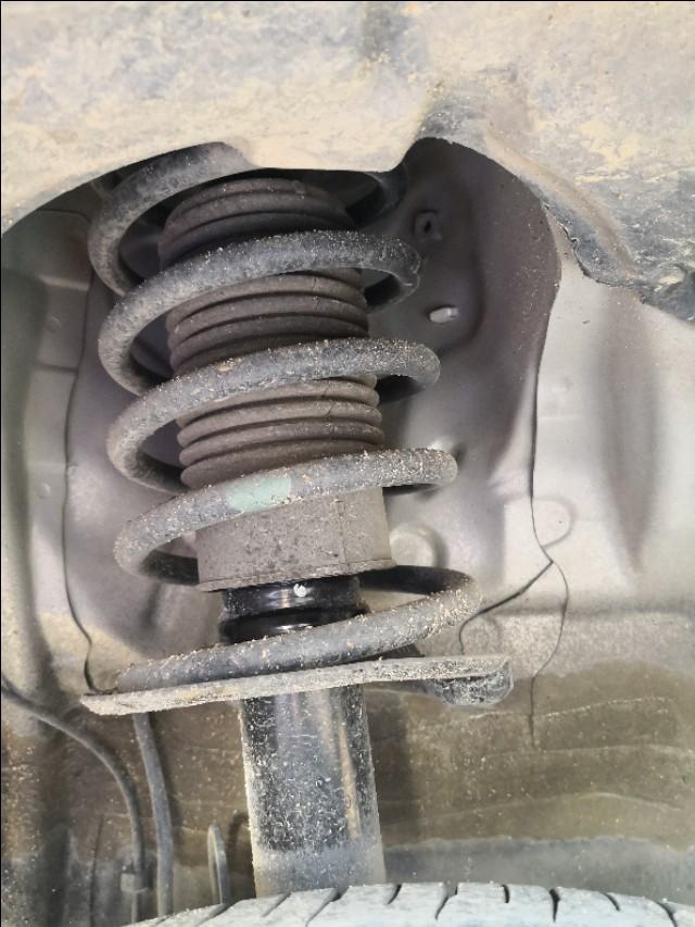 威驰车减震器行驶多少公里需要保养？