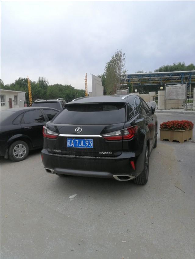 威驰-这是一款雷克萨斯车，质量不知道咋样。
