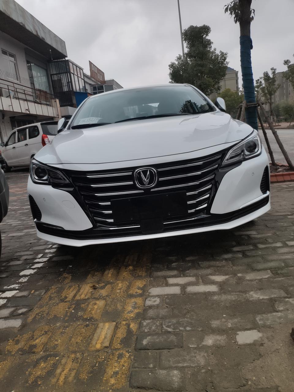 你们有买到锐程cc全包围脚垫吗？推荐一下谢谢