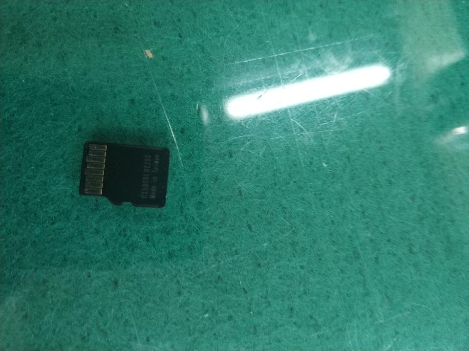 诸位亲！麻烦问一下，我的是2016豪华版途观，原车带的中控没有更换过，不知道原车的中控音乐播放支持不支持FLAC格式音乐，我下了几首歌为什么好多不显示了，明明在卡上，在机子显示器里却压根不显示呢？麻烦知道的亲给我指点一下！谢谢了！