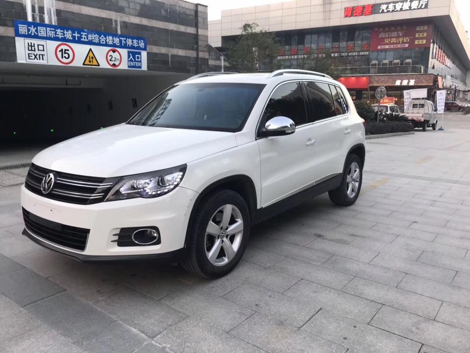 途观-请教一下这个车12年的车10万多公里二手的值多少钱？