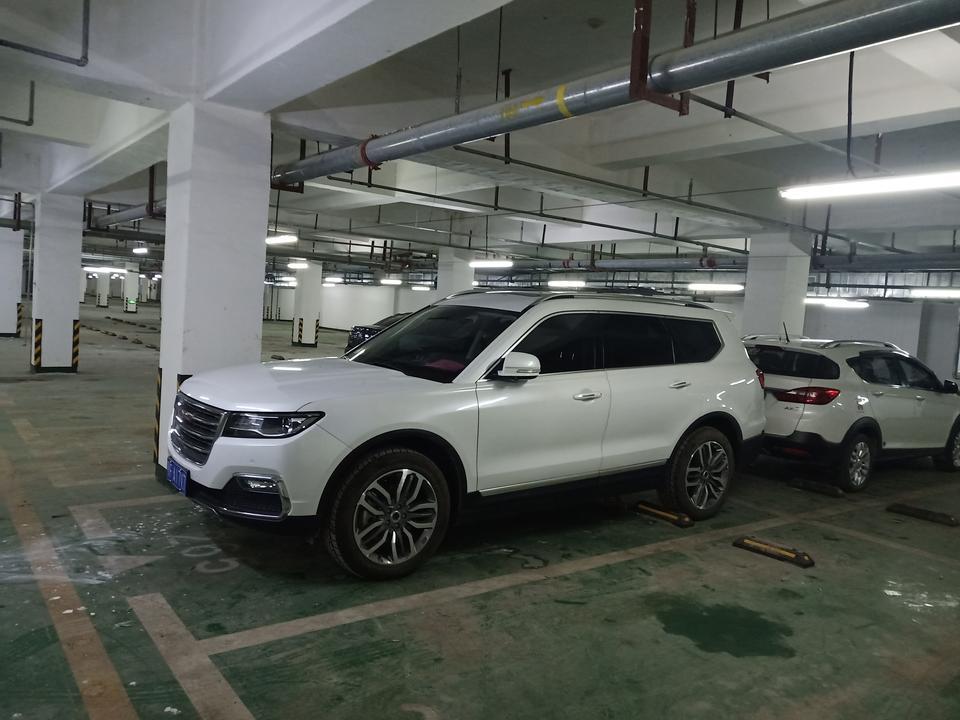 哈弗h7l红标2017款的，12000公里左右，打开引擎盖发现渗油，准备二次保养去看看，像这种情况怎么搞啊，看论坛里好多这样子的，都是怎么处理的
