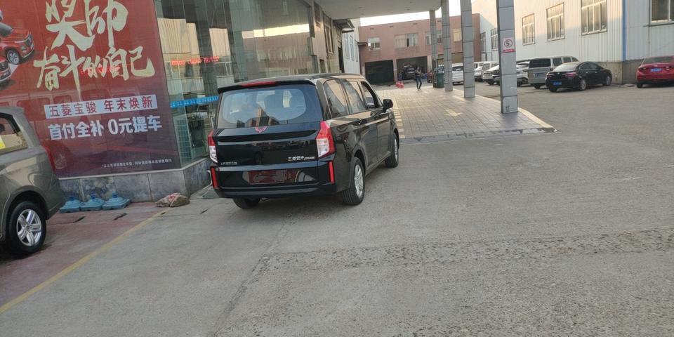 五菱宏光plus-请问舒适版的手机互联倒车影像怎么弄啊，大神们