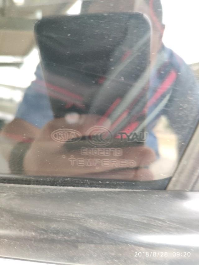 起亚k3汽车玻璃怎么看生产日期？