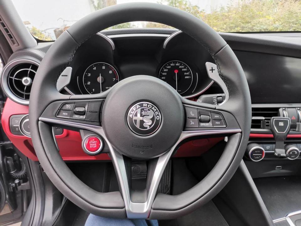 giulia-阿尔法esc厂家会升级开关吗？