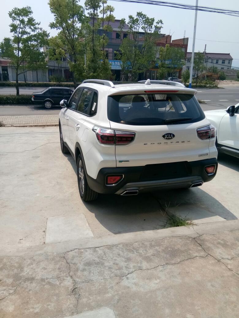 智跑-哪位大神能告诉我4s送的SD卡怎么用吗？想开通uvo收费吗？实用吗？谢谢