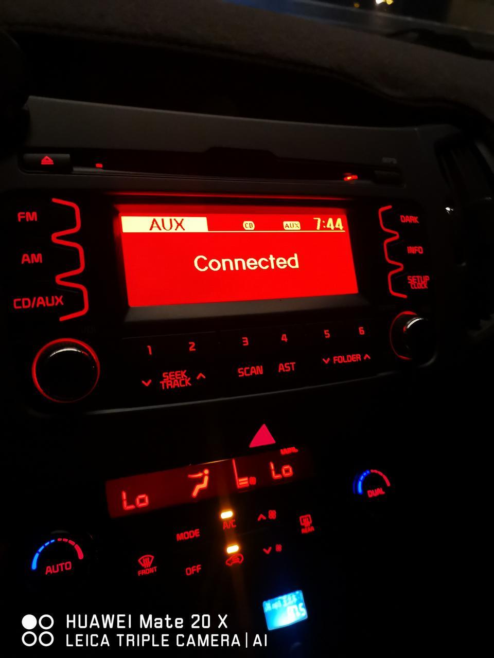 16智跑，原车是cd,想淘个原车的摩比斯导航一体机，有没有换过的朋友，效果怎么样，原车cd音质真心不行,三段EQ调节真心没啥效果。大神帮我看看，值得换吗？是无损更换还是需要加线束，本人小白！