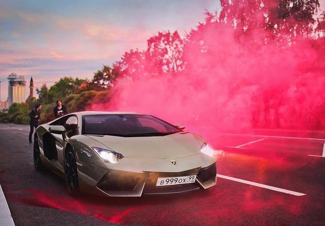 aventador-埃文塔多落地价大概几百万？