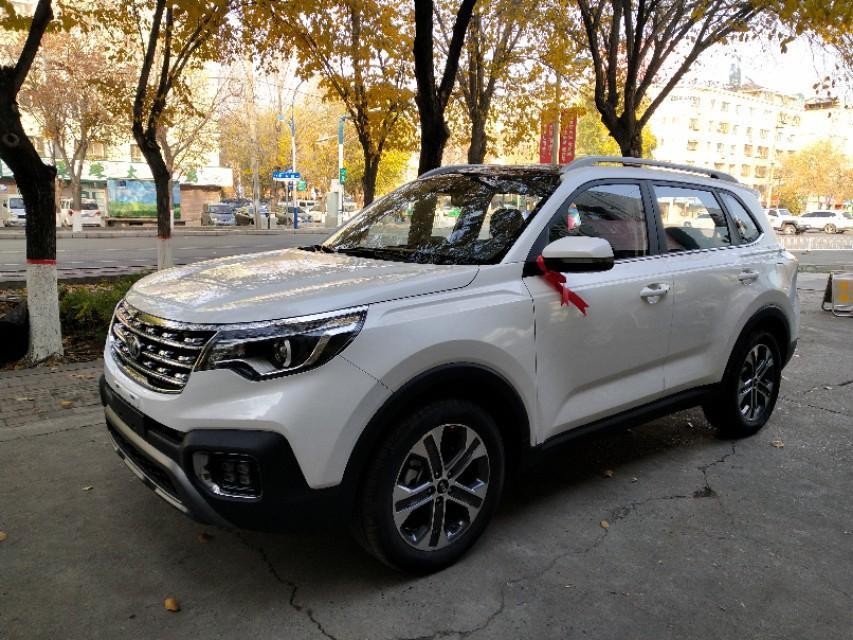 刚买的新车，新一代智跑，发现轮胎上的印纹是2013年的，正常吗？