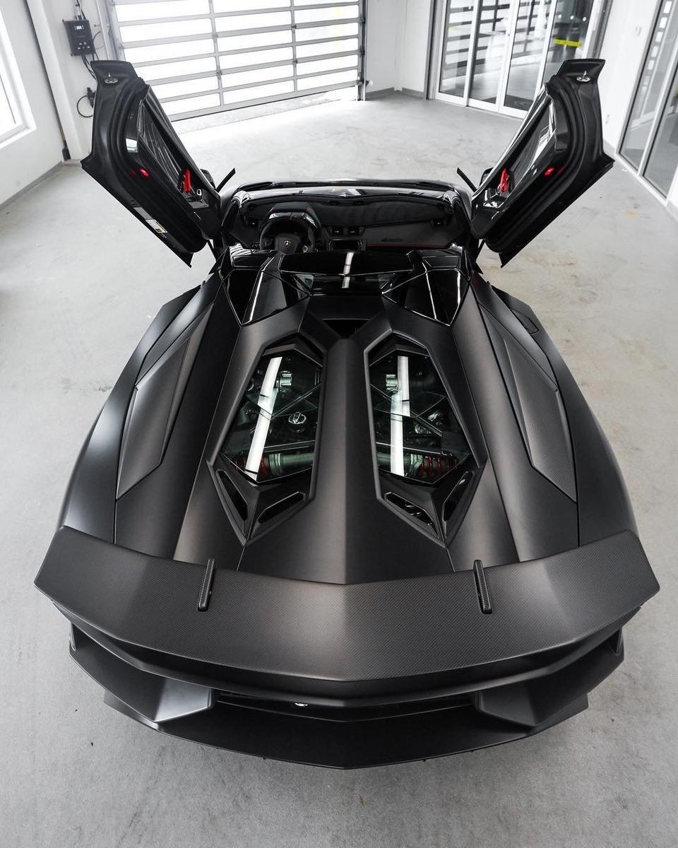 aventador-这样一款车大概多少钱