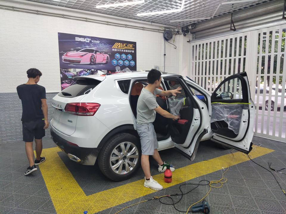 哈弗h4-威固7160加H20贴膜1600。。。这价格怎么样。。也是我的装修的客户帮忙找的。。我觉得太低了。。常规价格是多少。