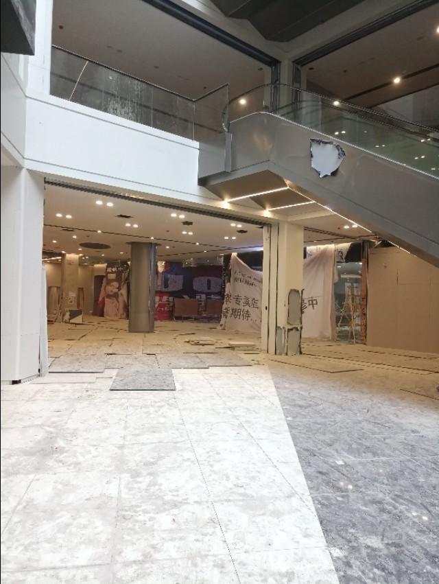 艾瑞泽5-这场地不知道够不够做车展？