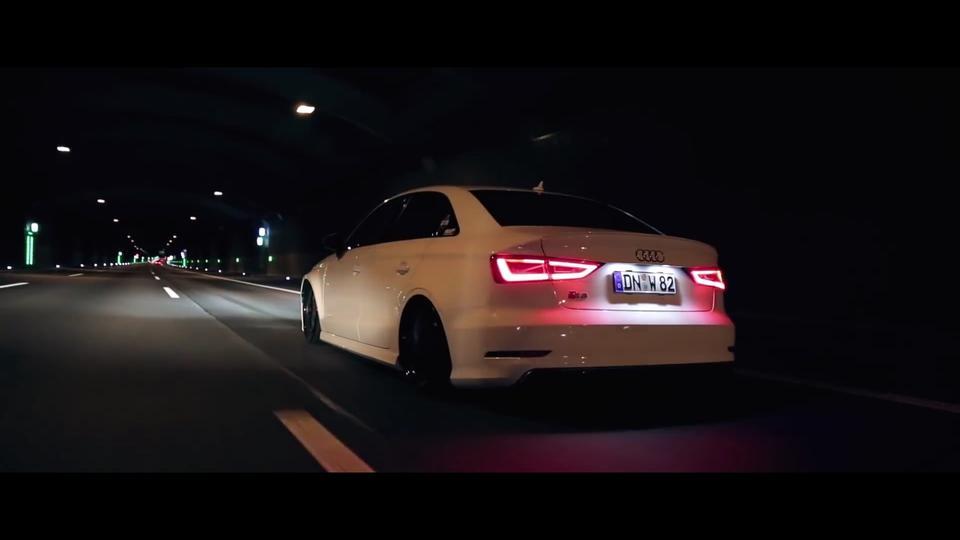 奥迪s3-s3真的停产了么，刚才s4店小姐姐告诉我裸车优惠完32万好像那么落地大概要多少，还有日常开这个车花销大不大。