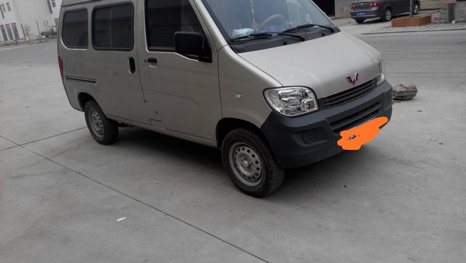宝骏530-我想买台530，自己有辆五菱之光面包车可以置换吗？可以低多少钱13年9月份跑了3w1