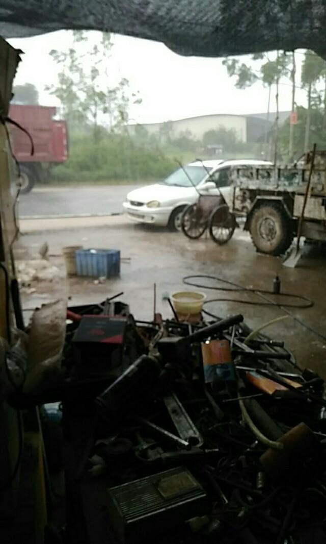 昂科拉-大家看看这是什么车
这是别克牌的