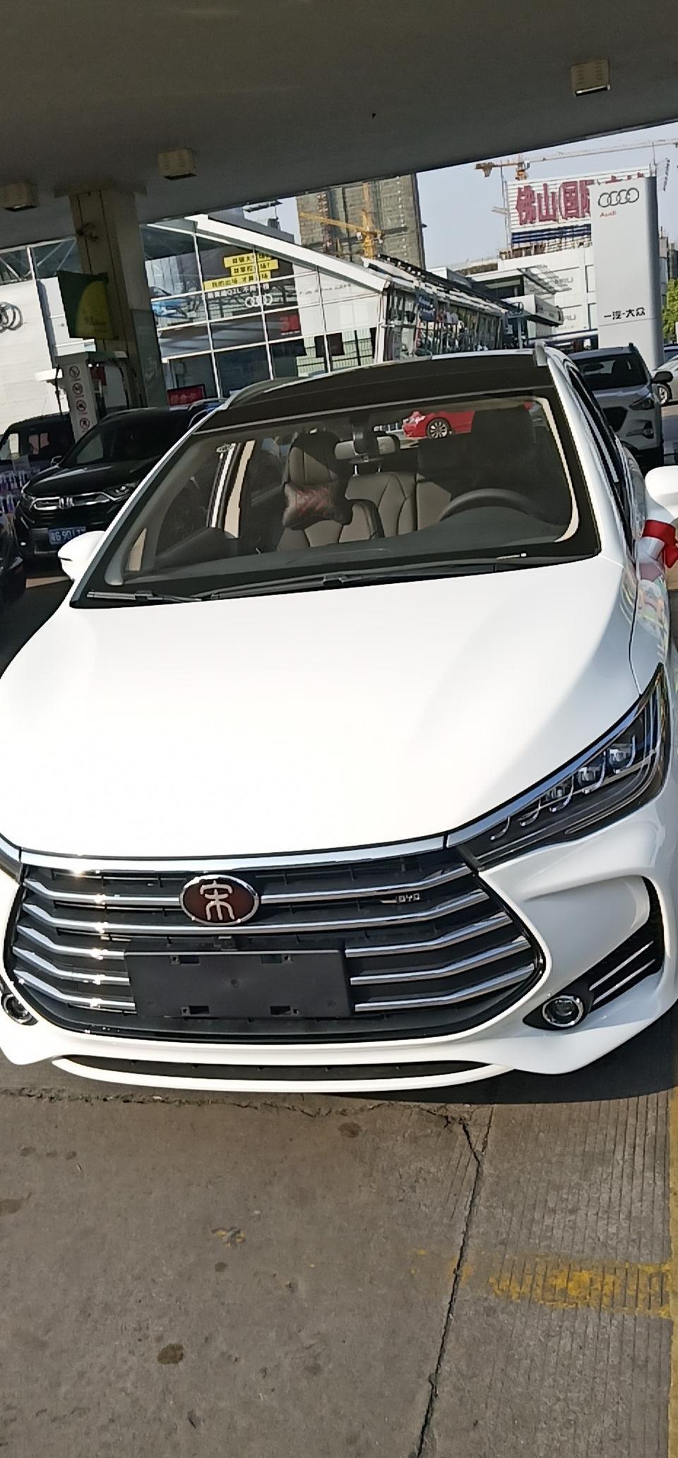 宋max-为什么起步提速油门反应总是慢1两秒。才一个月的车
