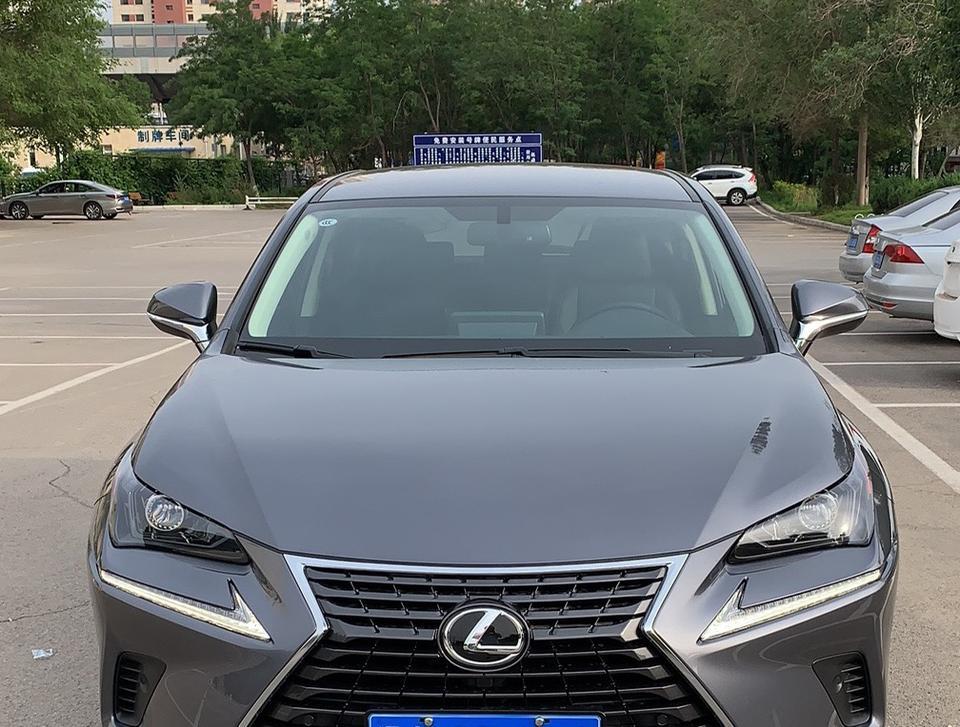 雷克萨斯nx-想问一下，最适合Nx 系列的行车记录仪是什么品牌的？现在主流的取电方式走点烟器，还有保险盒，还有OBD ，点烟器都是明线不敢看，另外两种不知道对车的电路有没有副作用？希望车友推荐！谢谢