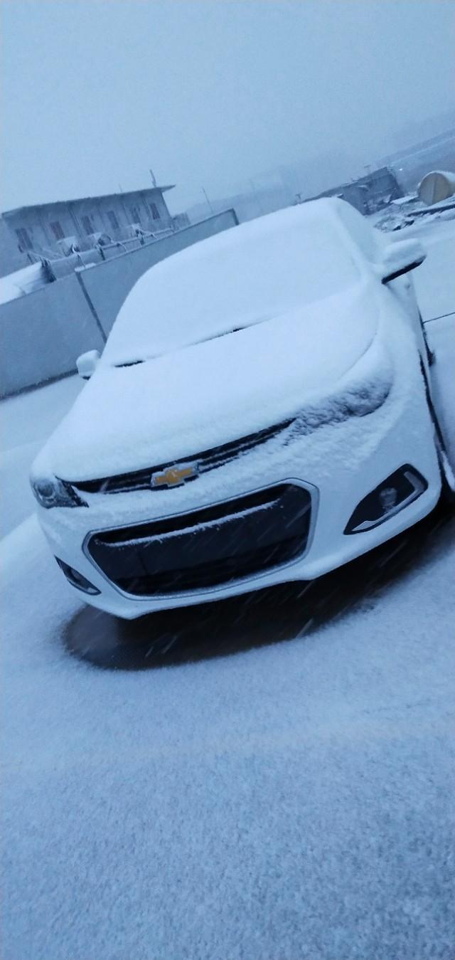 新买的风尚版迈锐宝，下雨的时候开了雨刮器，声音很响，比较刺耳，怎么办？