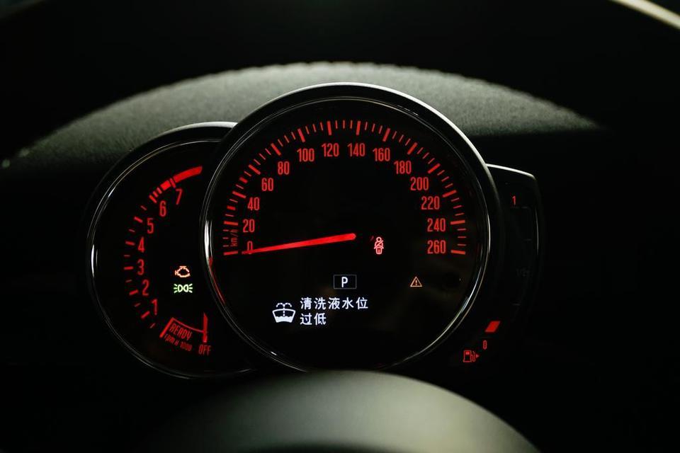 mini-请问下，迷你的平均油耗之类的在哪里显示？怎么清零？你们的油耗高吗？大概多少？