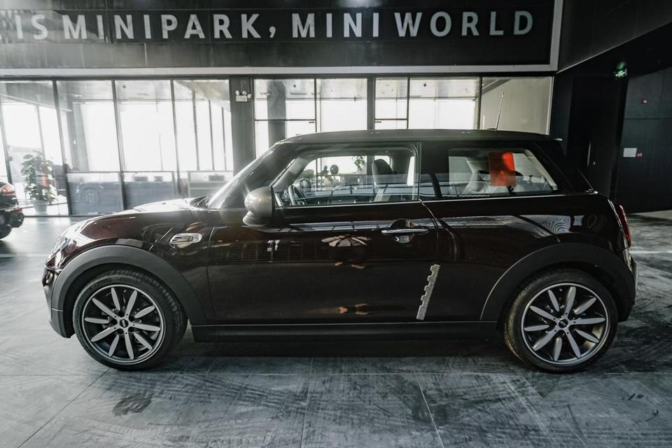 mini-请问下，迷你的平均油耗之类的在哪里显示？怎么清零？你们的油耗高吗？大概多少？
