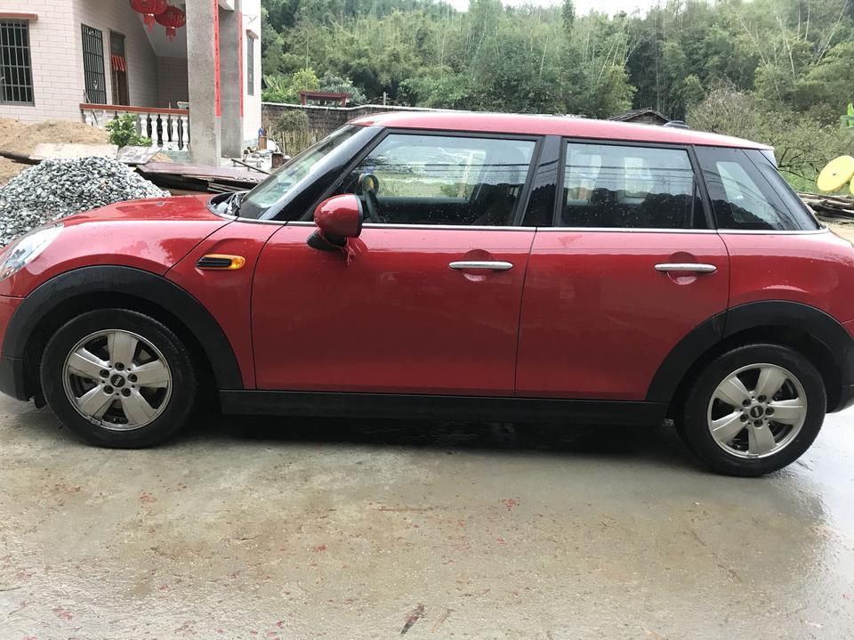 mini-请问这车详细数据在哪，18年8月份上的牌。1.5t低功率五门的。才开了三千多公里，现在急用钱要卖但是找不到详细数据，