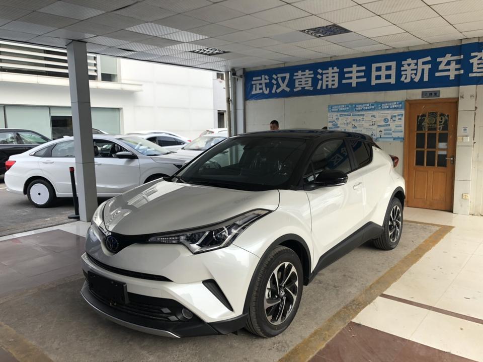 奕泽izoa-想问问已提车的朋友们，奕泽运动套件，黄色车贴长啥样。。。很怕贴了以后变丑