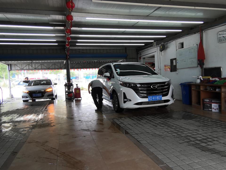 传祺gm6-Gm6是烧92号还是用95号油好？谢谢了！