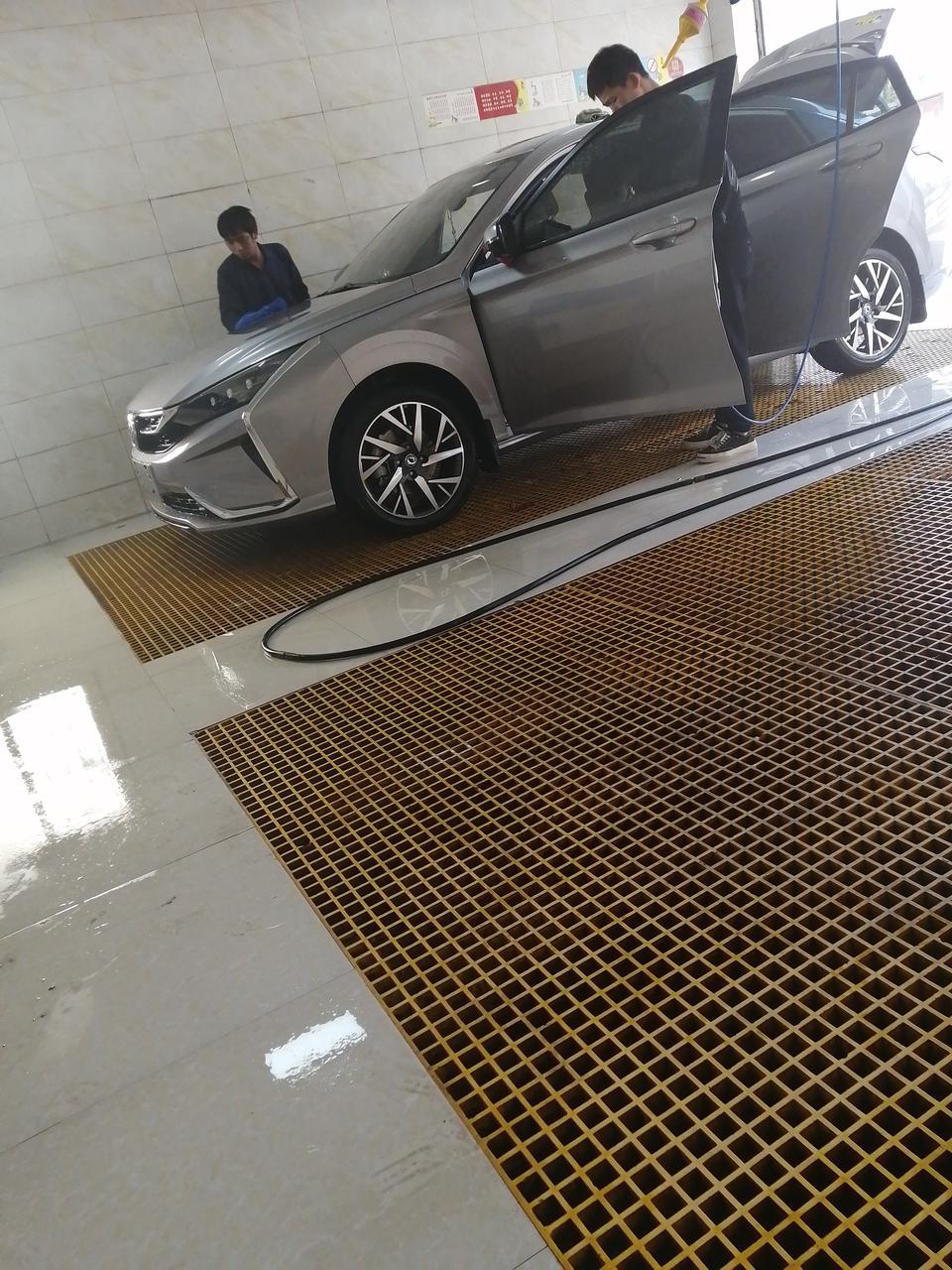 奕炫这个车外后视镜加热怎么用？？油箱有多大啊