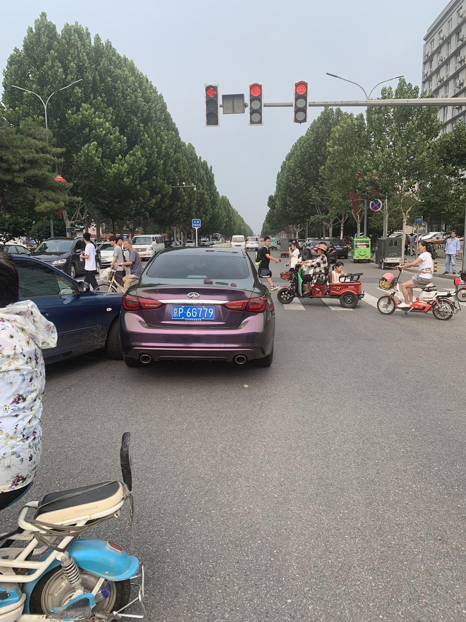 英菲尼迪q50l-英菲尼迪换两个车门子多少钱？