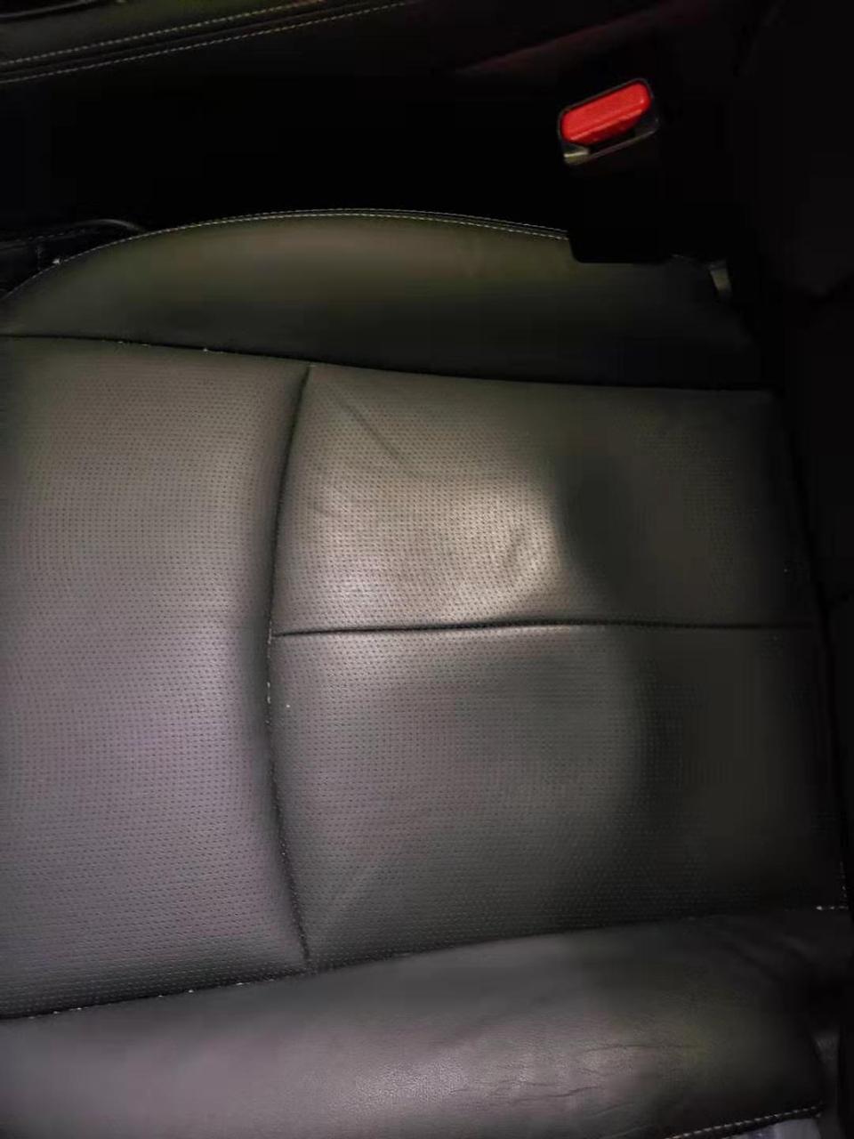 英菲尼迪q50l-9月提的车 主驾驶位正常吗    开了2000km