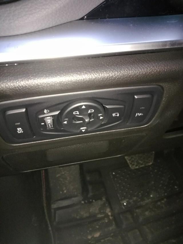 捷途x70-最边上两个按键干嘛用的？反光镜加热在哪里开的