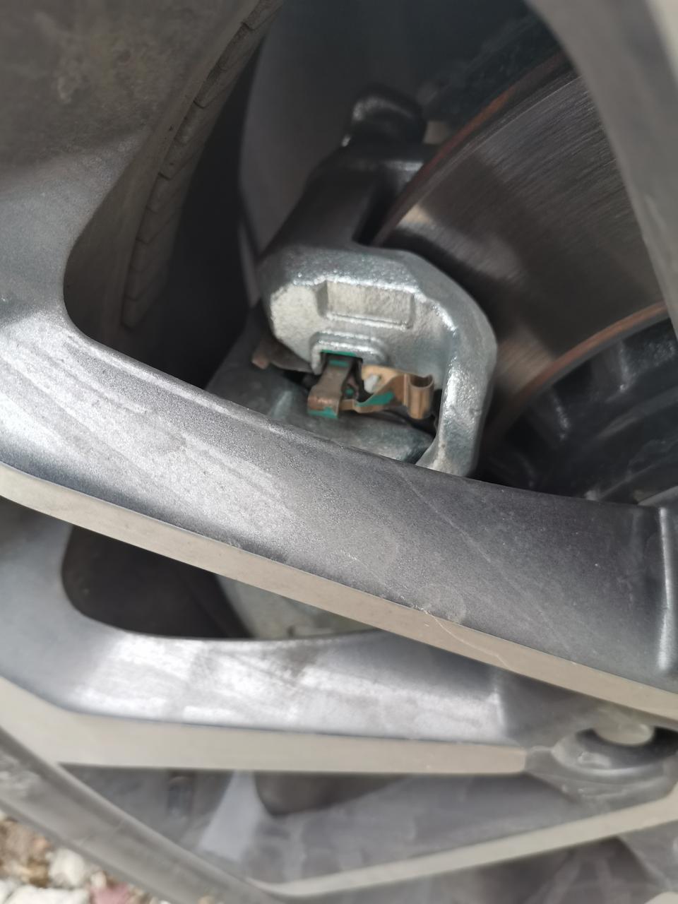 哈弗F5 19款国潮你们的卡钳是这样吗？