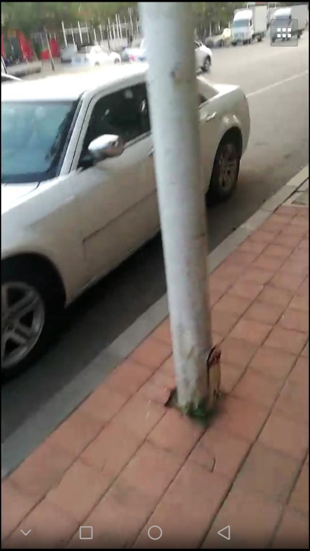 幻影-这个是不是劳斯莱斯，看起来不对劲