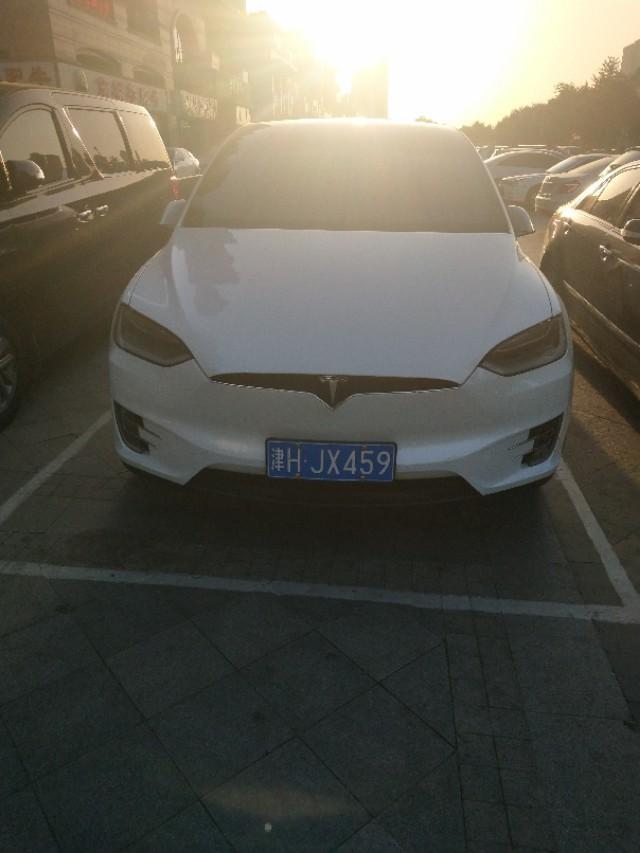 model x-大家看看这是什么车 
 2018年05月23日18:34:14
