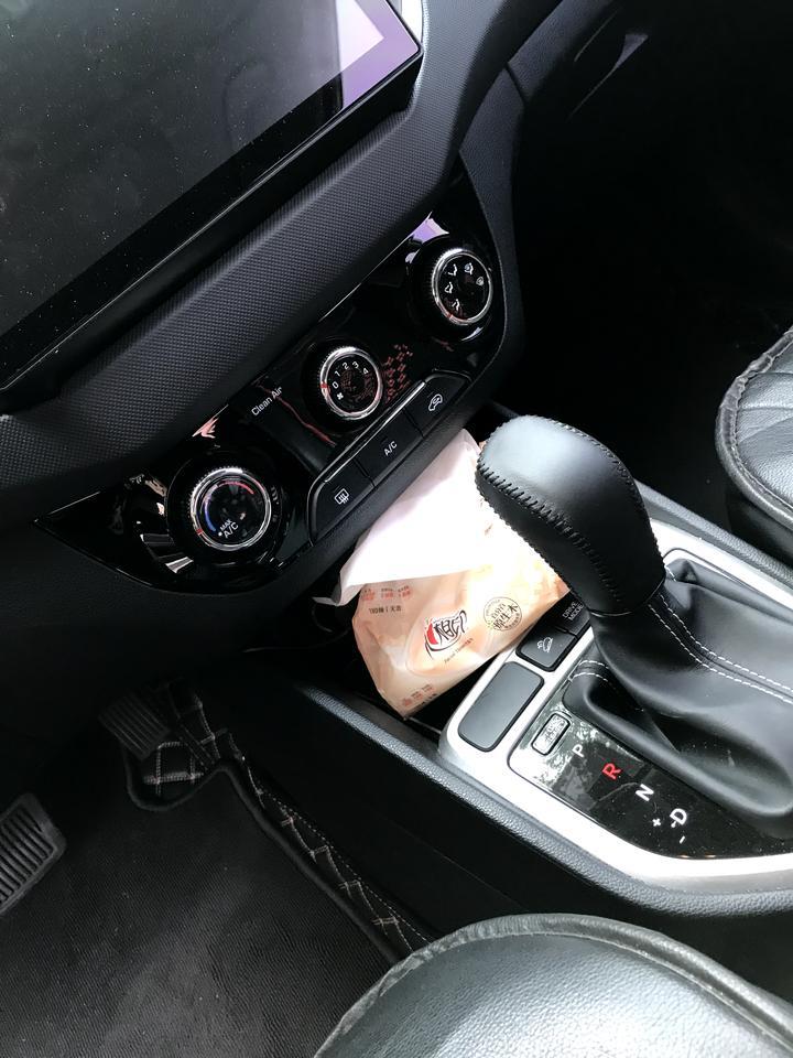 这个是干嘛用的？是运动模式吗？求大神解答。19款现代ix25。1.6L