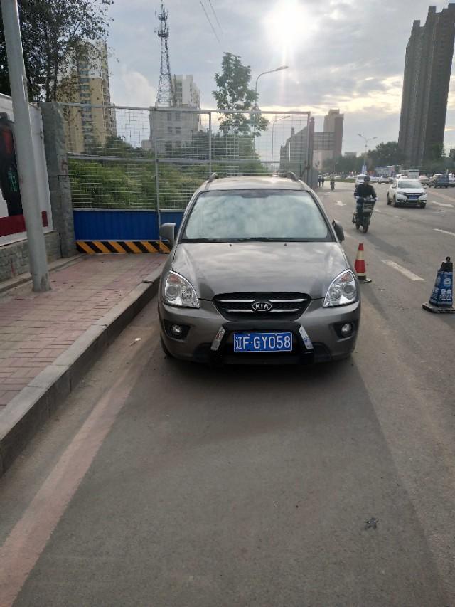 傲跑-想买一辆二手车，这款起亚KX3自动挡低配一年半的车，跑了16000公里，价格应该出多少？