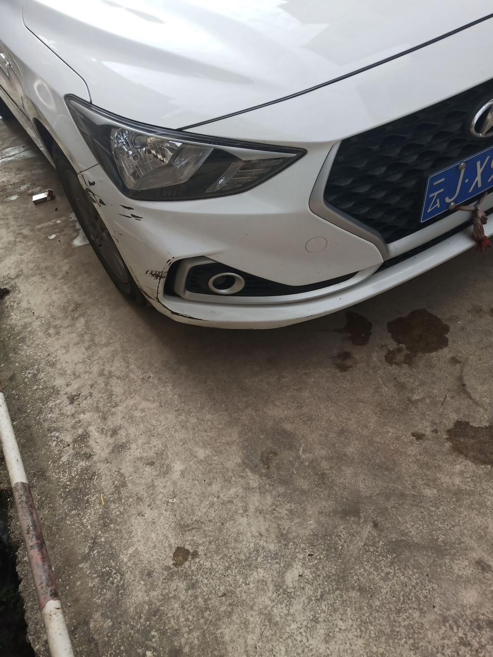 悦动-前保险杠被撞坏了，换保险杠得多少钱？请好心人给个价格