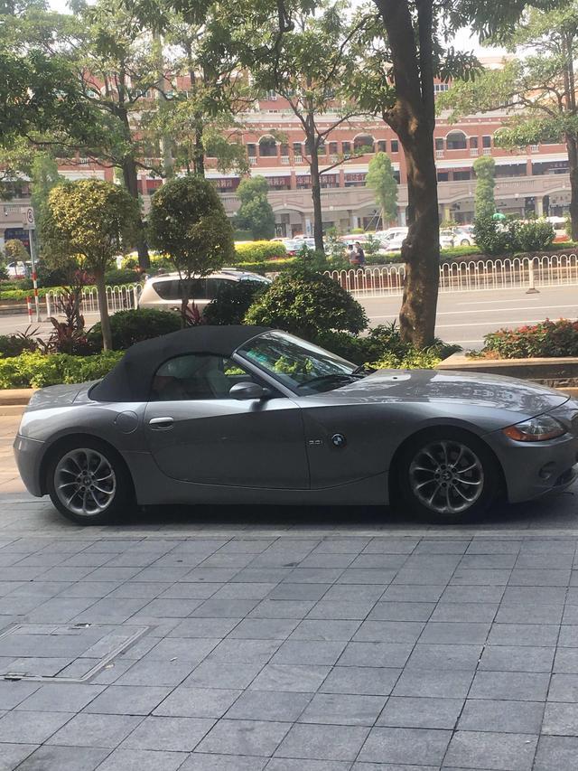 马自达mx-5-大家看看这是什么车 
 2018年05月13日14:48:16
